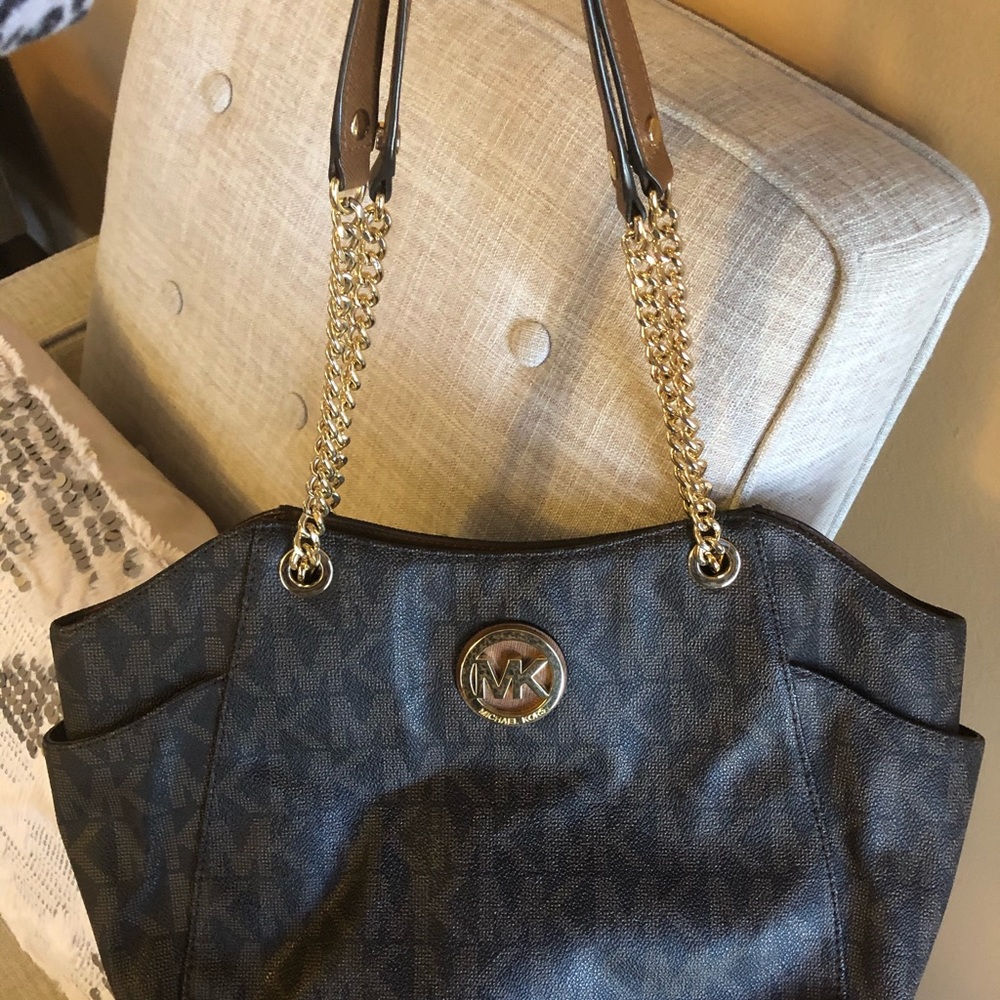 Excellent condition Michael Kors tote